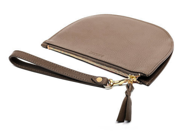 Round store leather pouch